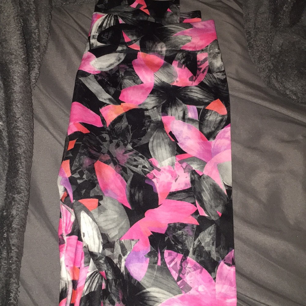 NWOT CHILDREN’S 7-9 LEGGINGS BY NO BOUNDARIES